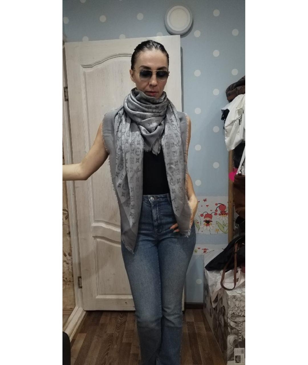 LOUIS VUITTON Серый шелковый платок, фото 4