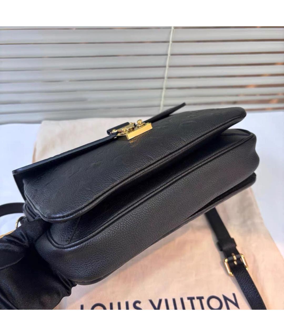LOUIS VUITTON Черная кожаная сумка через плечо, фото 4