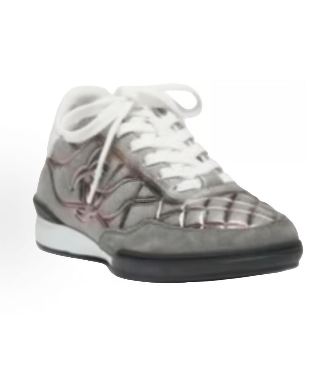 CHANEL Серебряные кожаные кроссовки, фото 2