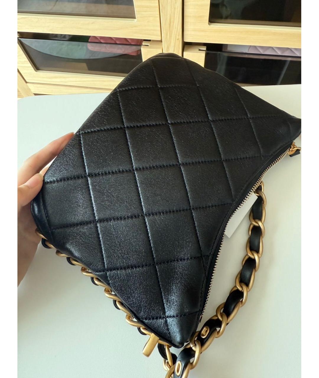 CHANEL Черная кожаная сумка через плечо, фото 3