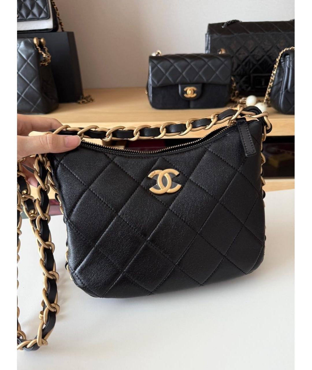 CHANEL Черная кожаная сумка через плечо, фото 2