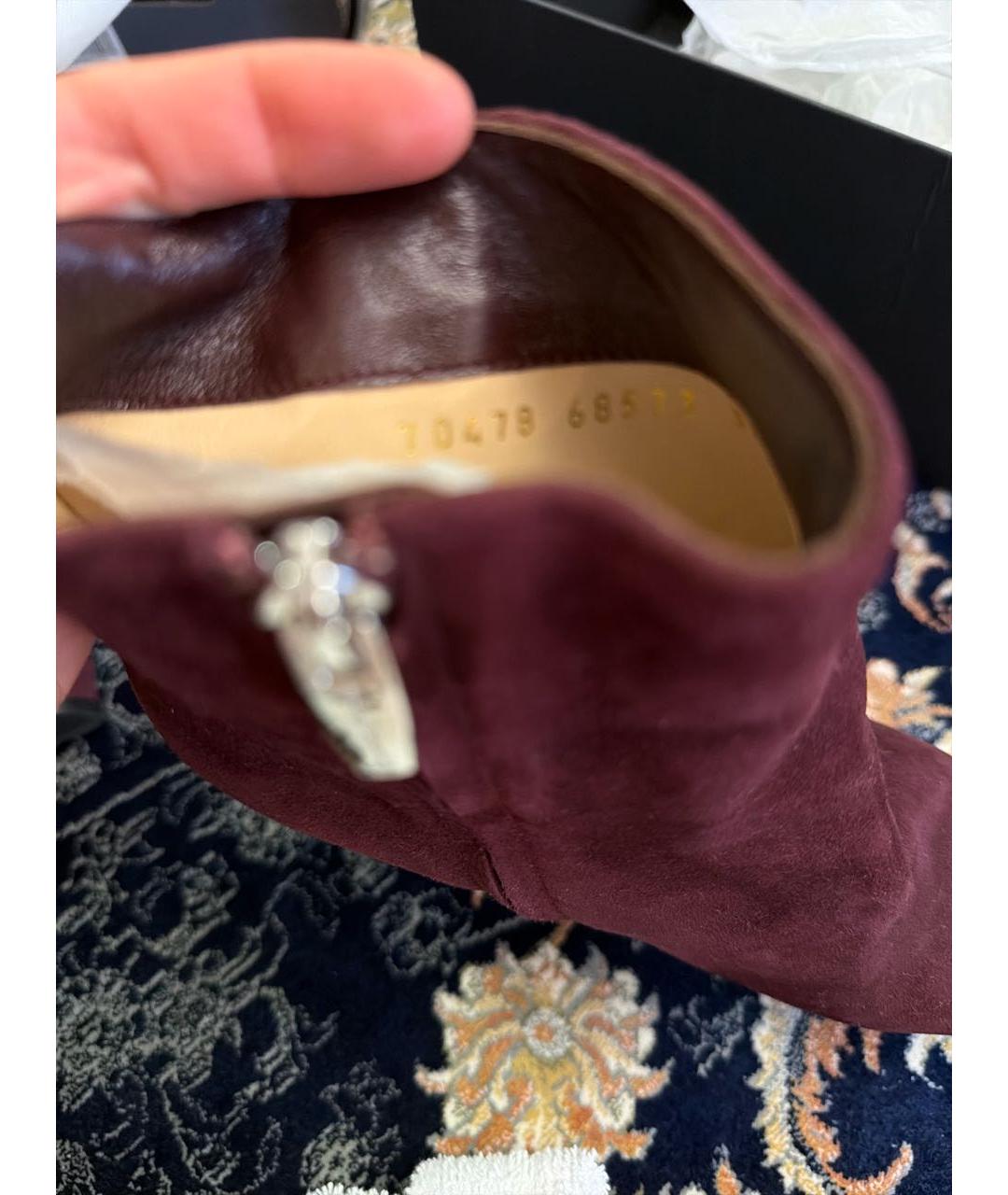 GIANVITO ROSSI Бордовые замшевые ботильоны, фото 4