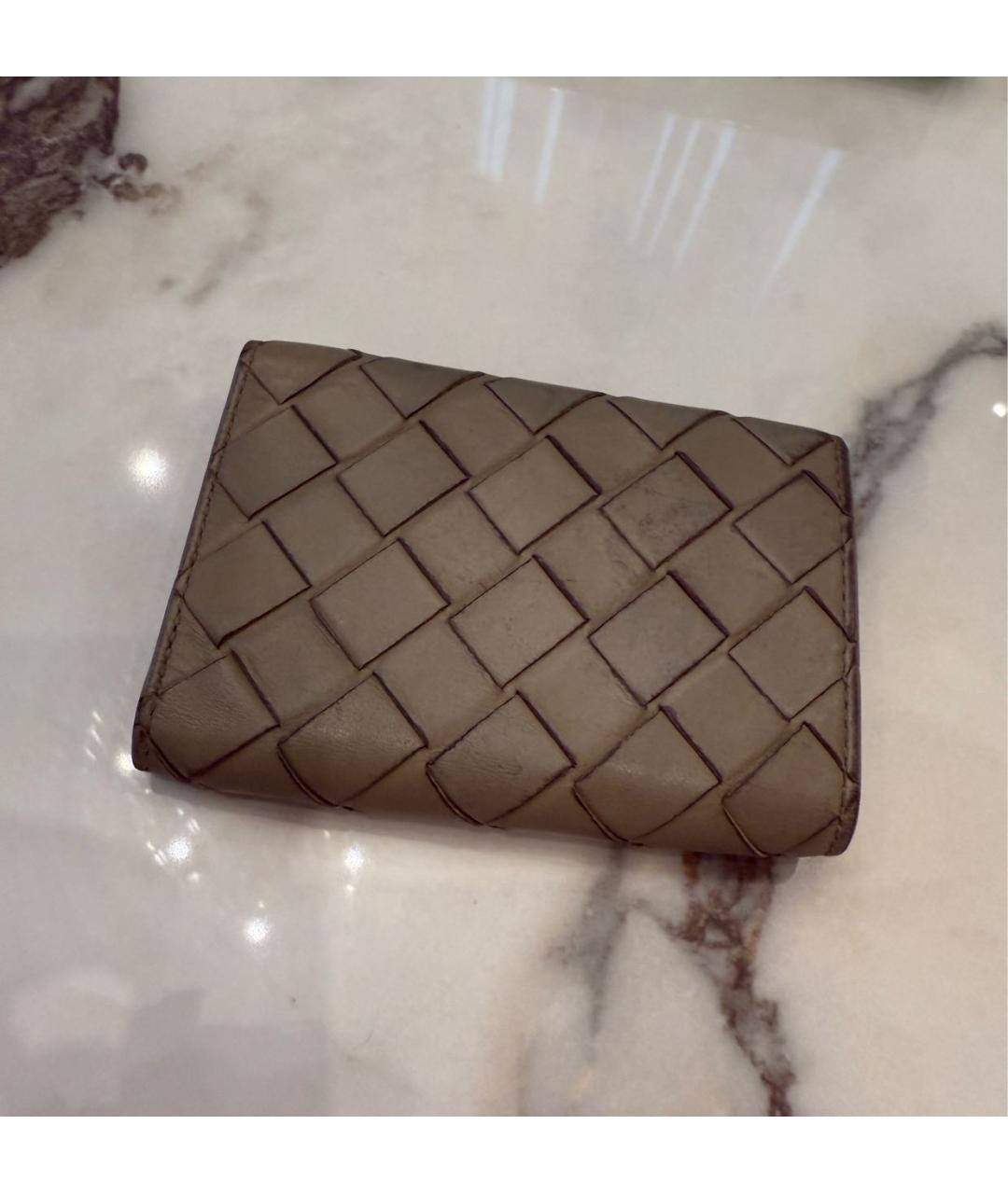 BOTTEGA VENETA Бежевая ключница, фото 3