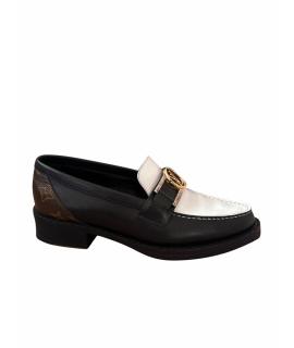 LOUIS VUITTON Лоферы