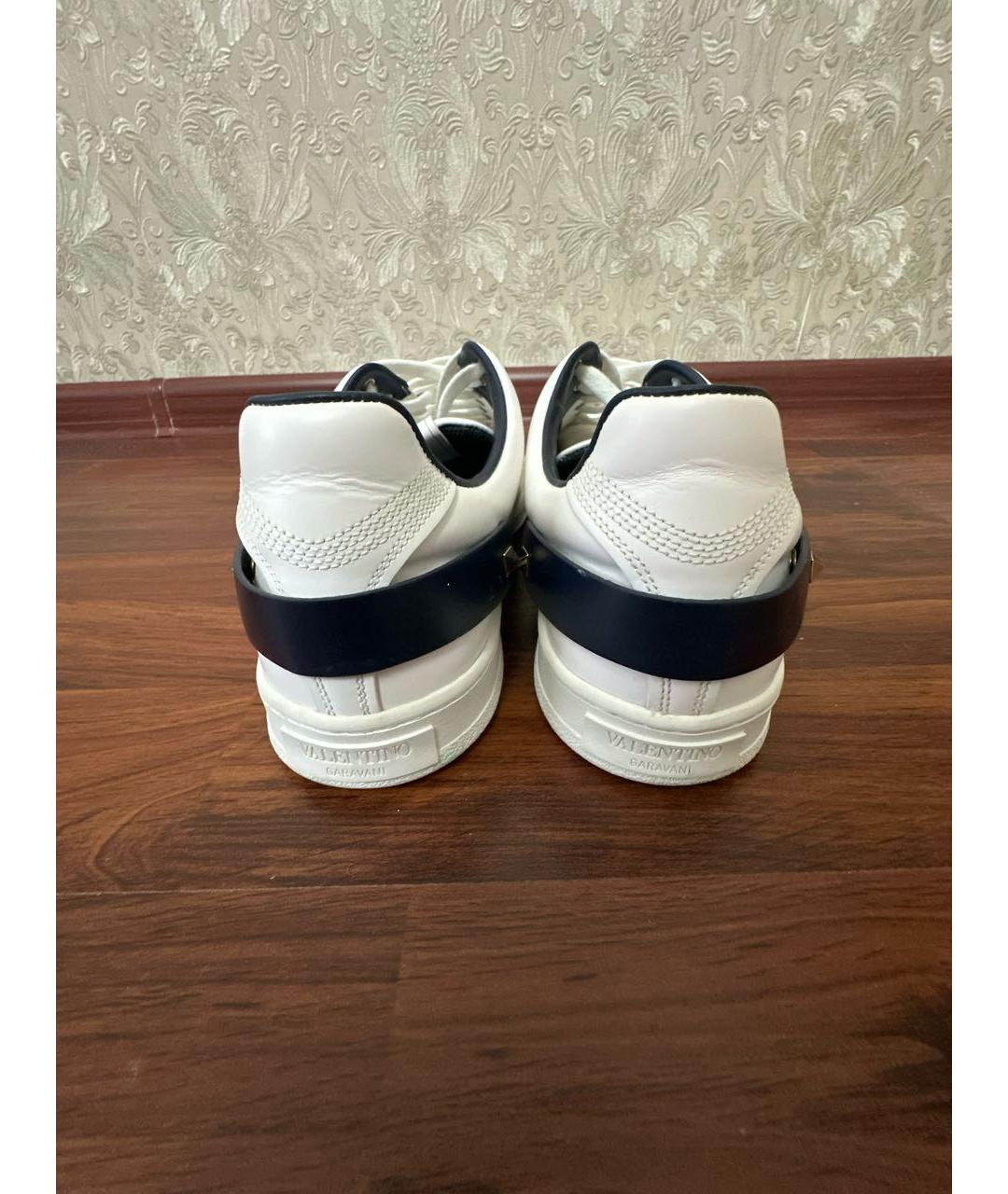 VALENTINO Белые кожаные низкие кроссовки / кеды, фото 4