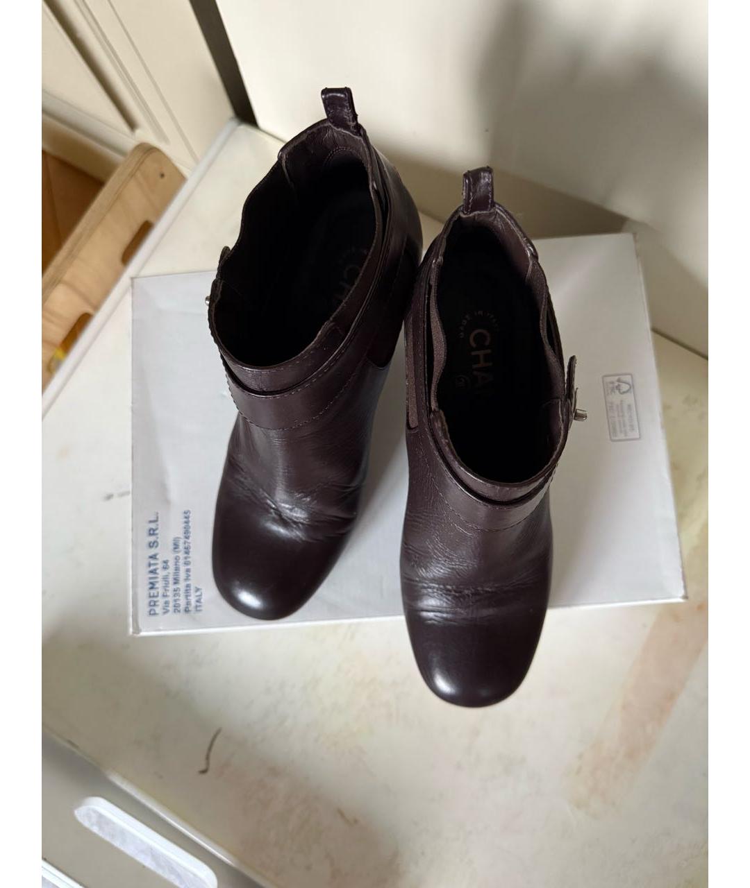 CHANEL Коричневые кожаные ботильоны, фото 3