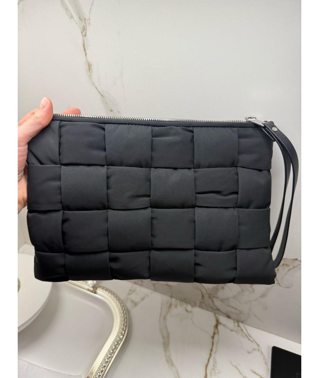 BOTTEGA VENETA Черная тканевая барсетка, фото 6