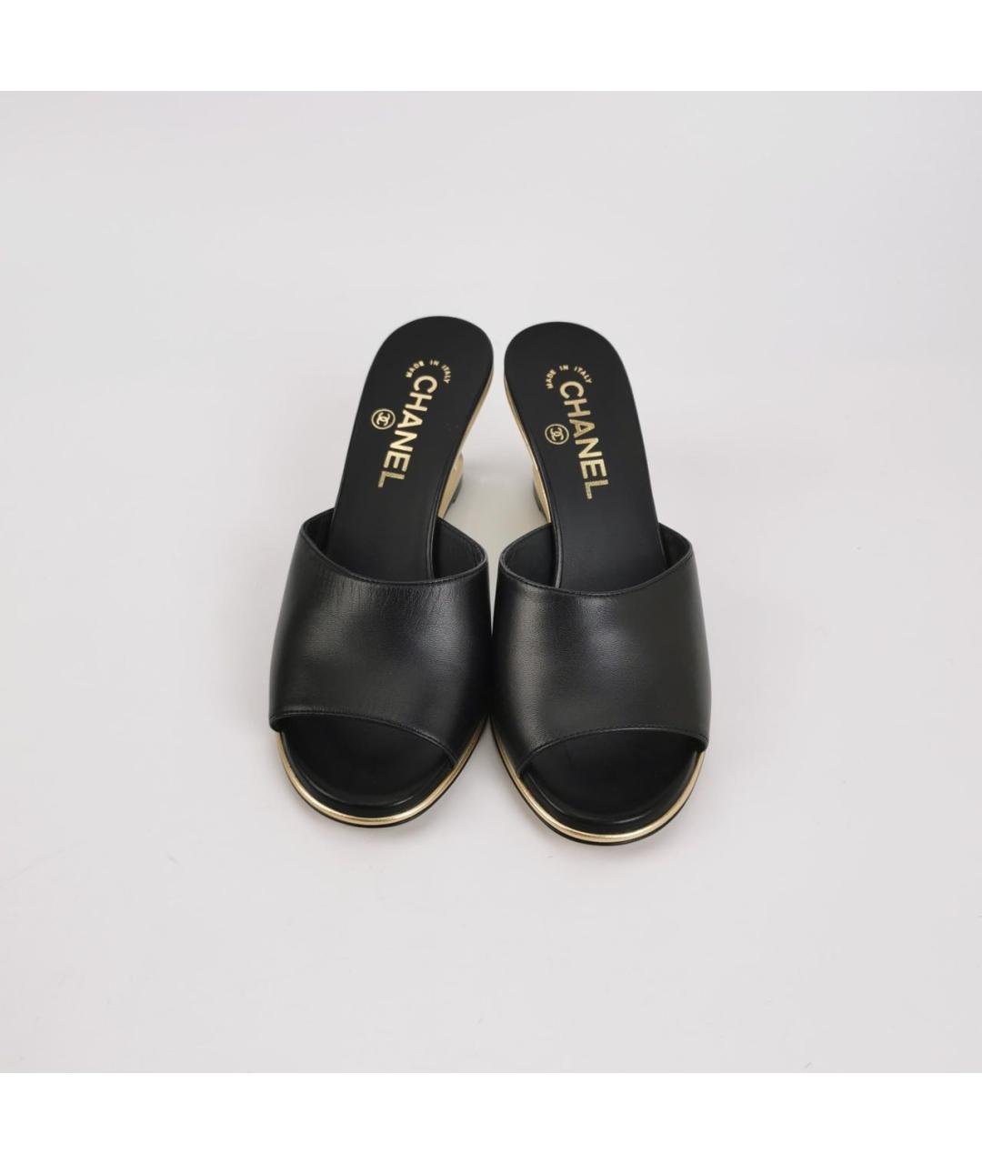 CHANEL Черные кожаные мюли, фото 3