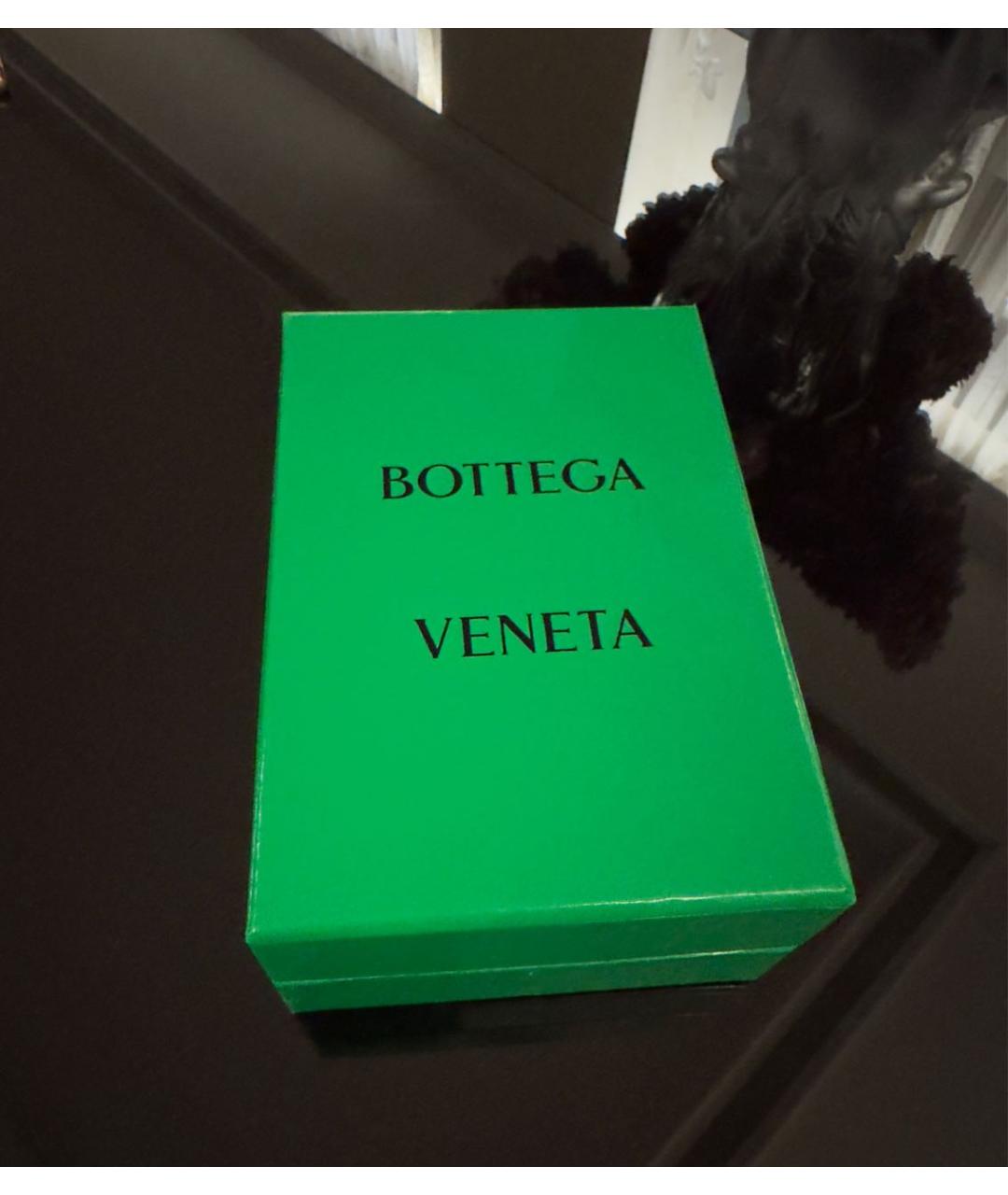 BOTTEGA VENETA Черный кожаный кардхолдер, фото 5