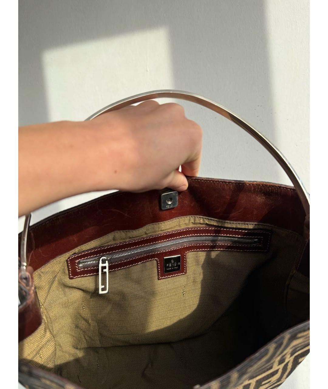 FENDI Коричневая жаккардовая сумка с короткими ручками, фото 6