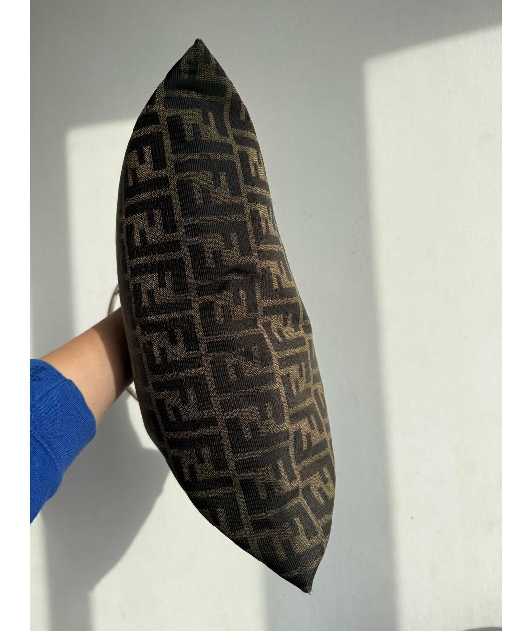 FENDI Коричневая жаккардовая сумка с короткими ручками, фото 5