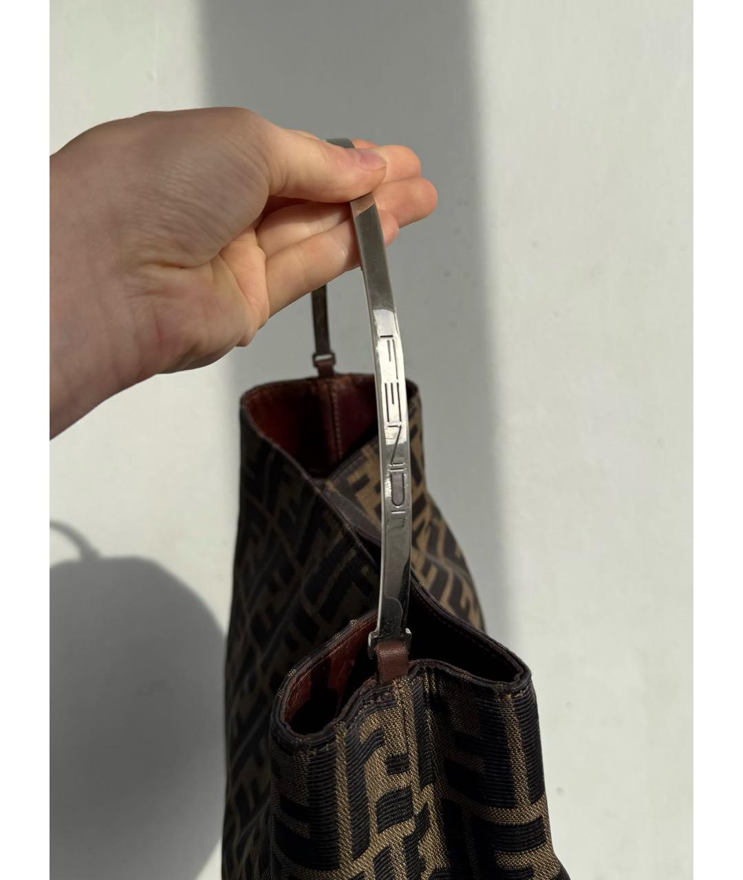 FENDI Коричневая жаккардовая сумка с короткими ручками, фото 4