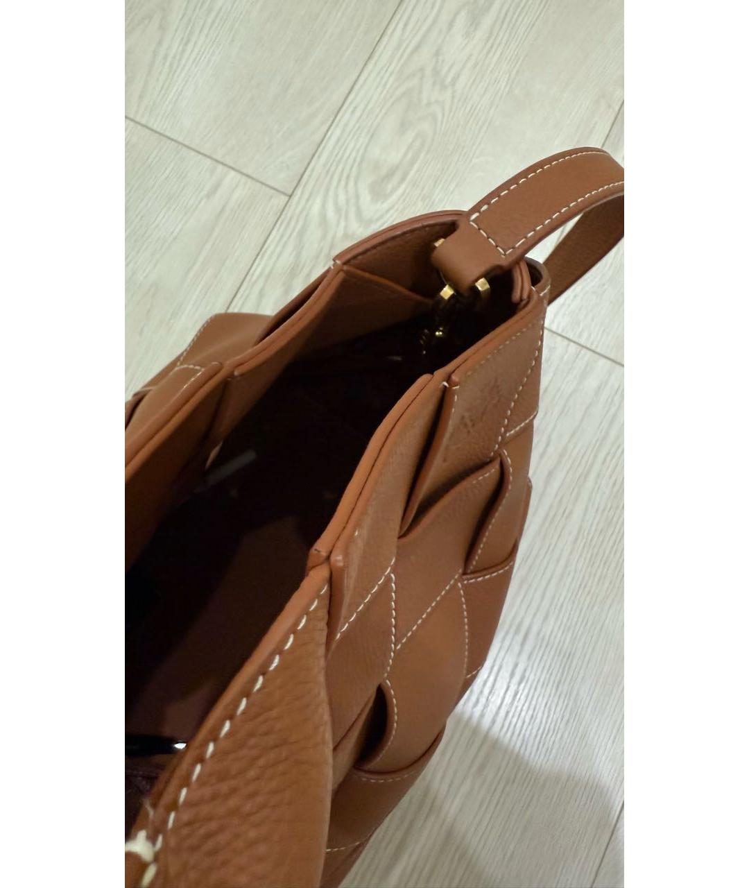 LOEWE Коричневая кожаная сумка через плечо, фото 4