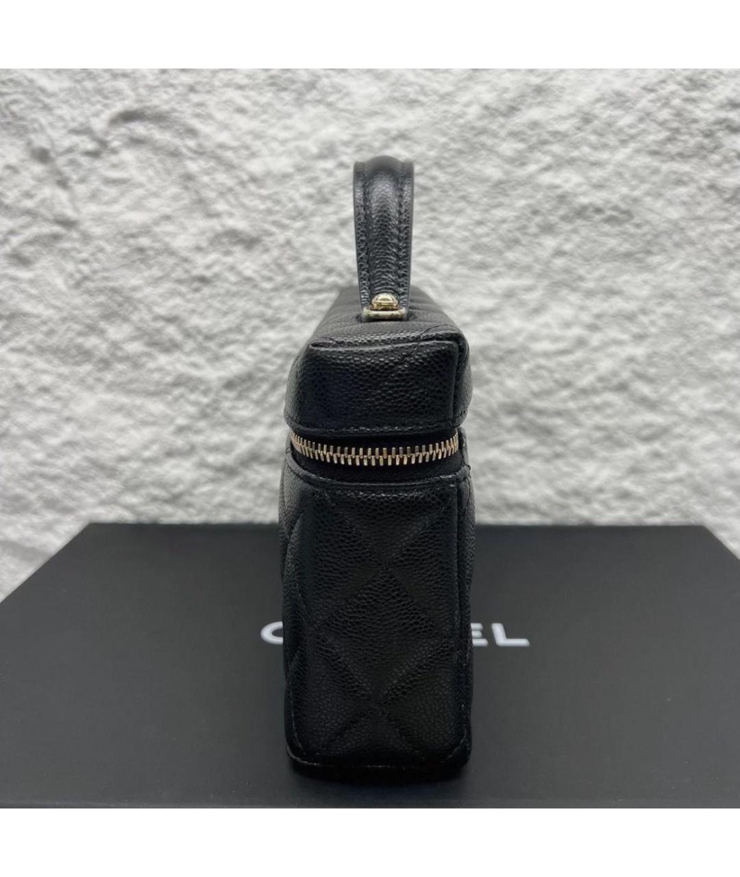CHANEL Черная кожаная сумка с короткими ручками, фото 5
