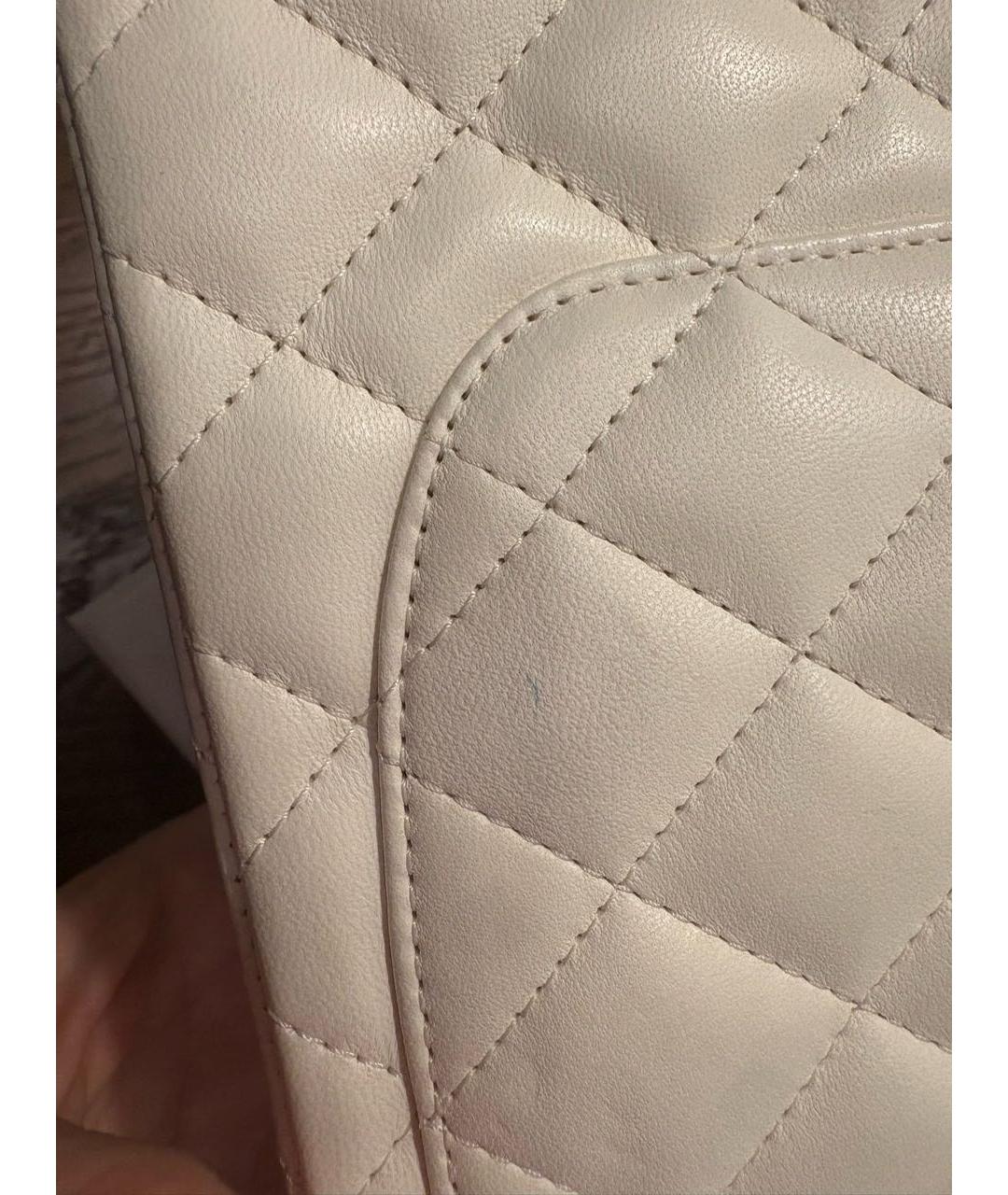 CHANEL Белая кожаная сумка через плечо, фото 4
