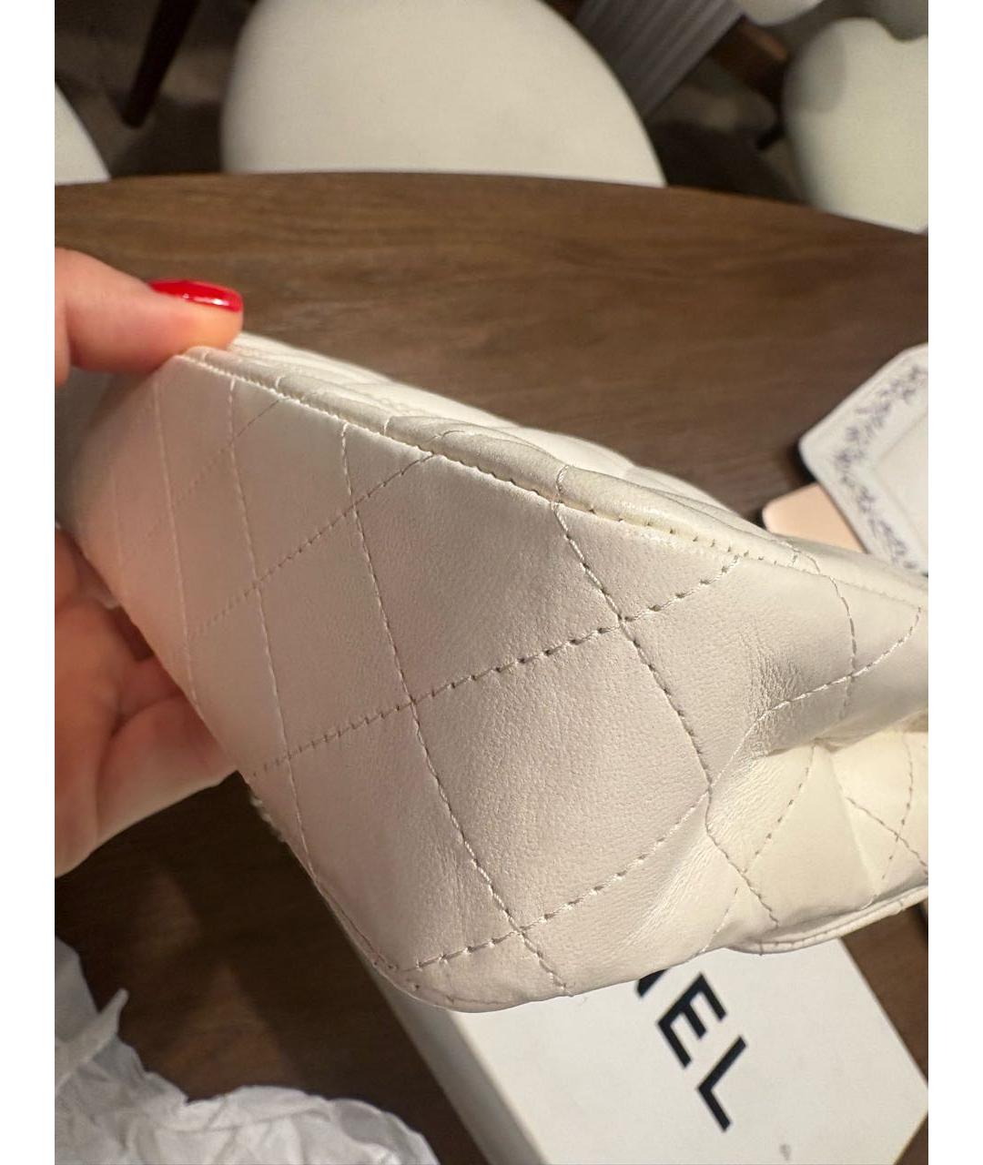 CHANEL Белая кожаная сумка через плечо, фото 7