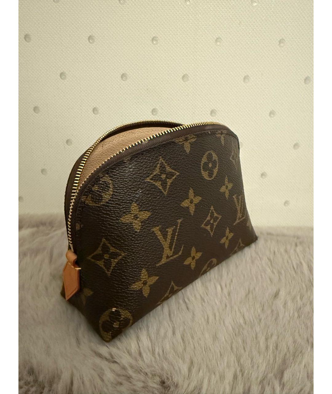LOUIS VUITTON Коричневая косметичка, фото 2