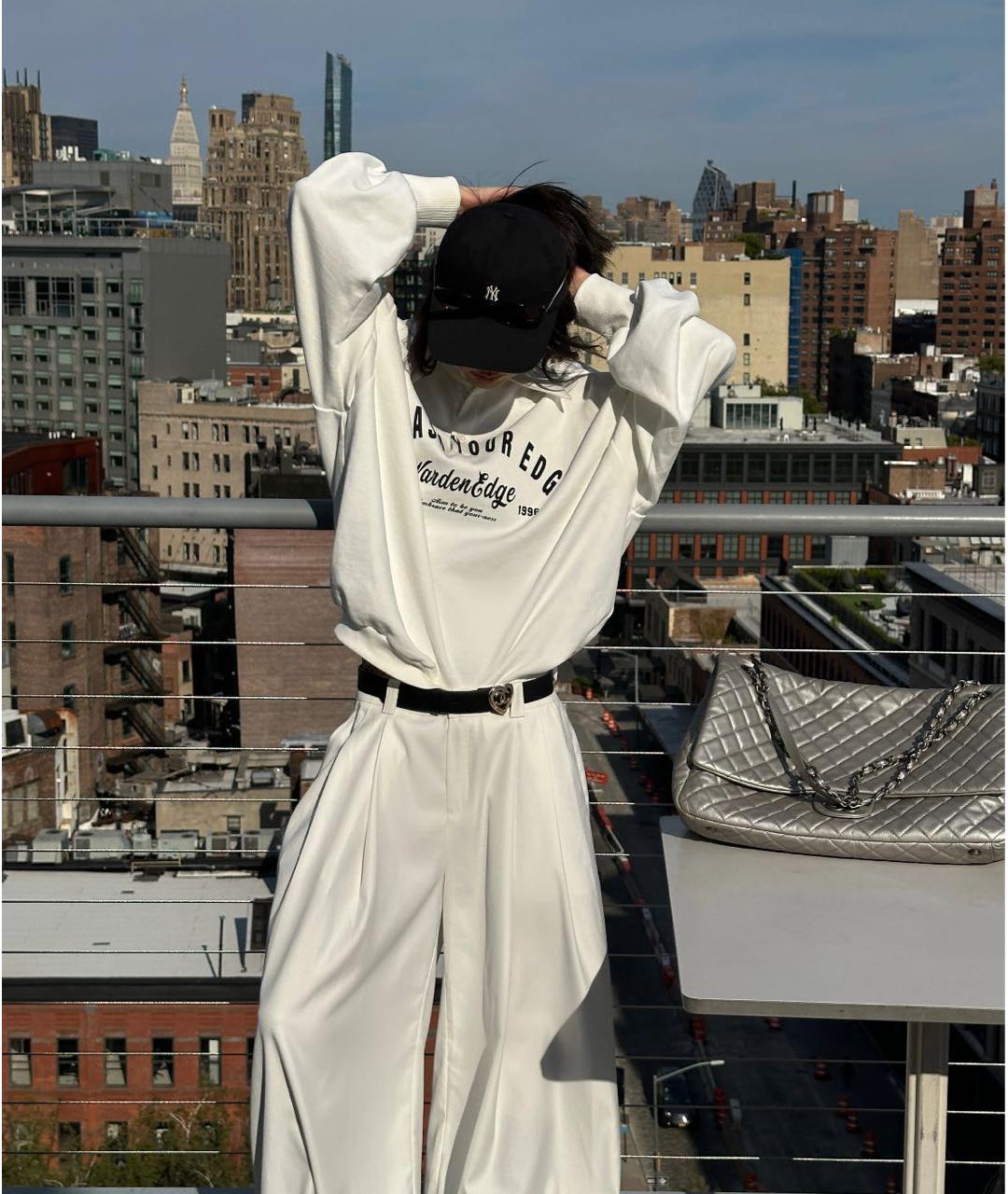 CHANEL Серая кожаная сумка через плечо, фото 3