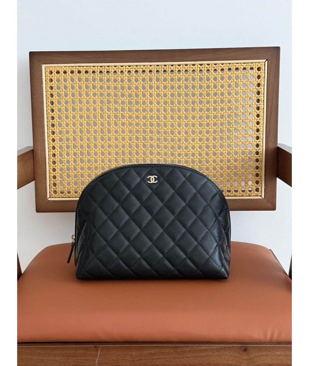 CHANEL Черная кожаная косметичка, фото 8