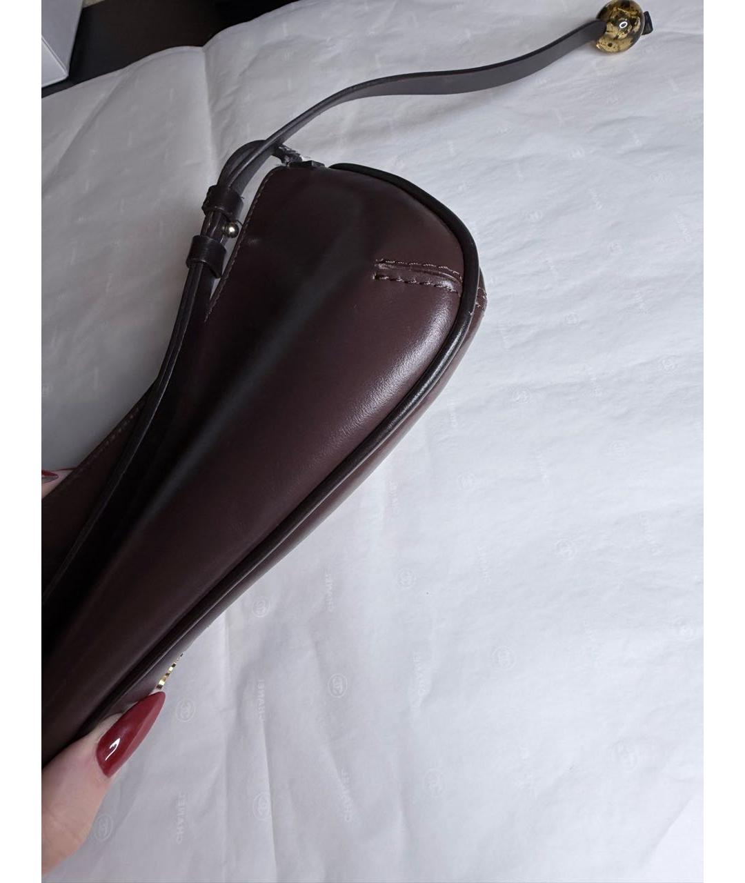 JACQUEMUS Коричневая кожаная сумка с короткими ручками, фото 4