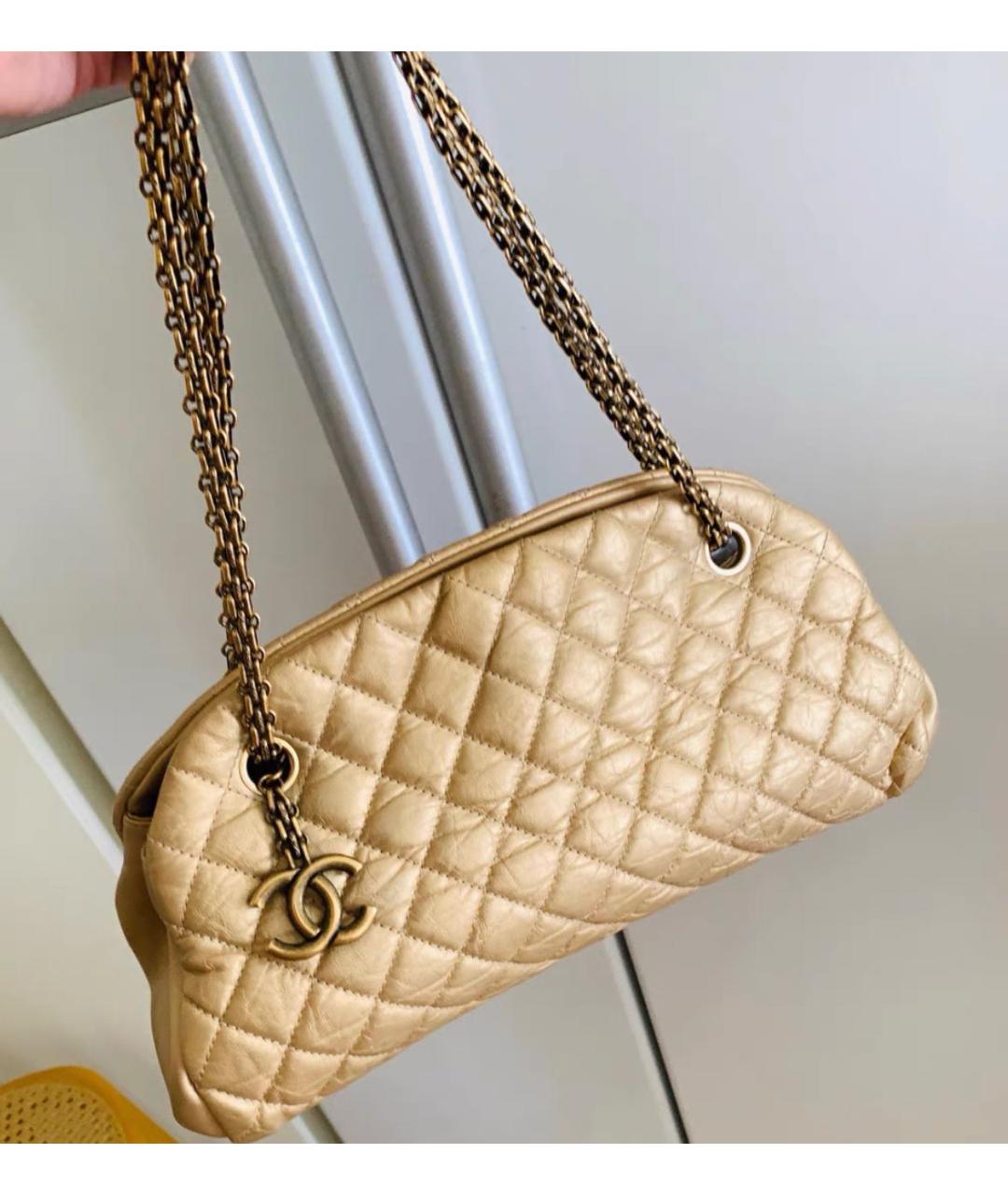 CHANEL Золотая кожаная сумка через плечо, фото 6