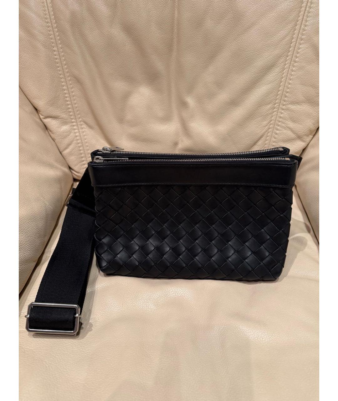 BOTTEGA VENETA Черная кожаная сумка на плечо, фото 2