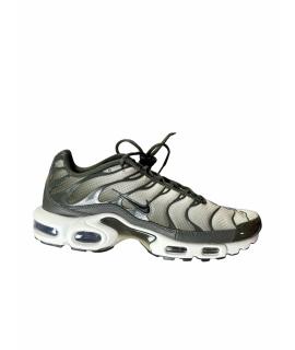 NIKE Низкие кроссовки / кеды