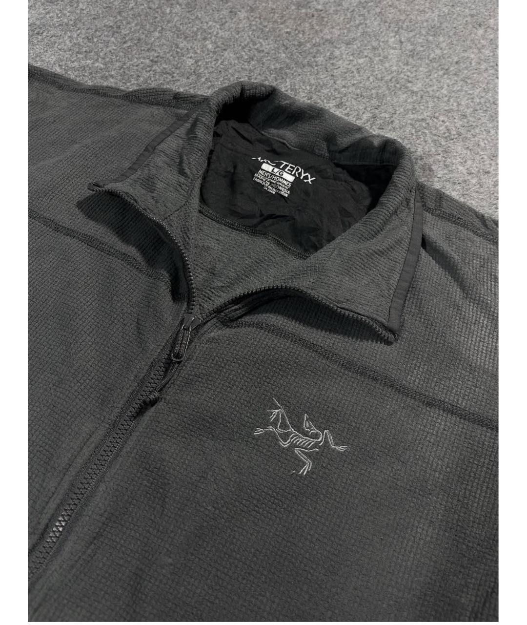 ARCTERYX Черная полиэстеровая куртка, фото 3