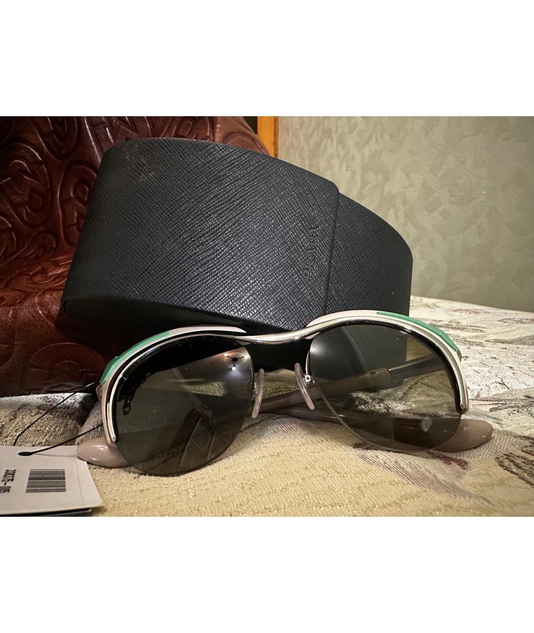 PRADA Бежевые пластиковые солнцезащитные очки, фото 4