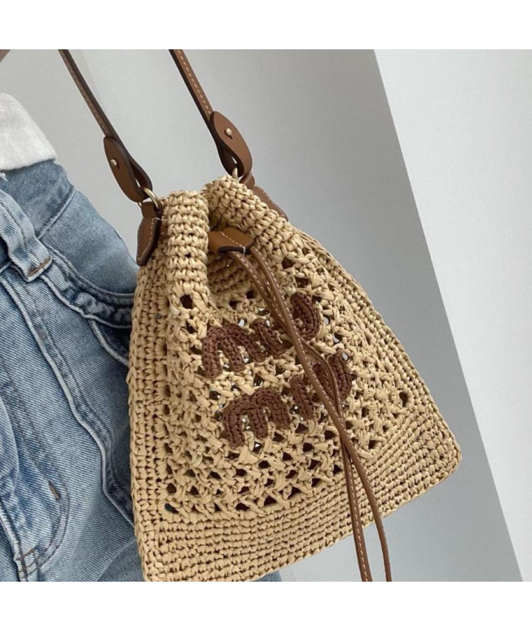 MIU MIU Бежевая пелетеная сумка через плечо, фото 6