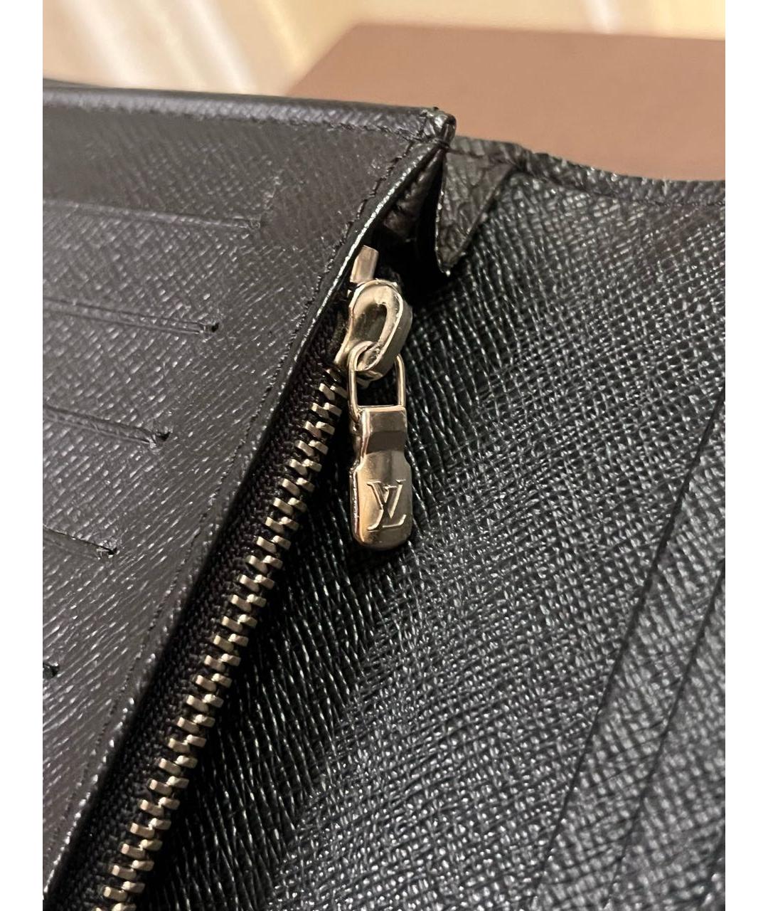 LOUIS VUITTON Черный кожаный кошелек, фото 5