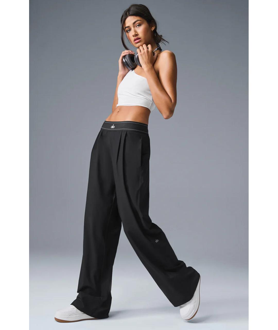 ALO YOGA Черные полиэстеровые прямые брюки, фото 5