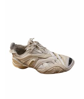 BALENCIAGA Низкие кроссовки / кеды