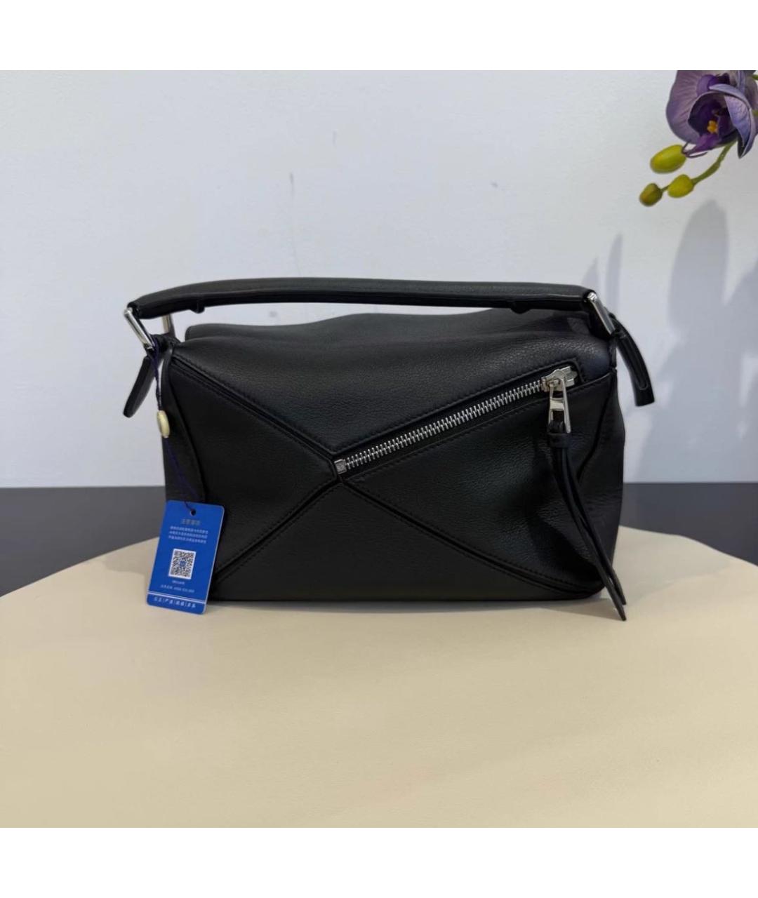 LOEWE Черная кожаная сумка с короткими ручками, фото 3