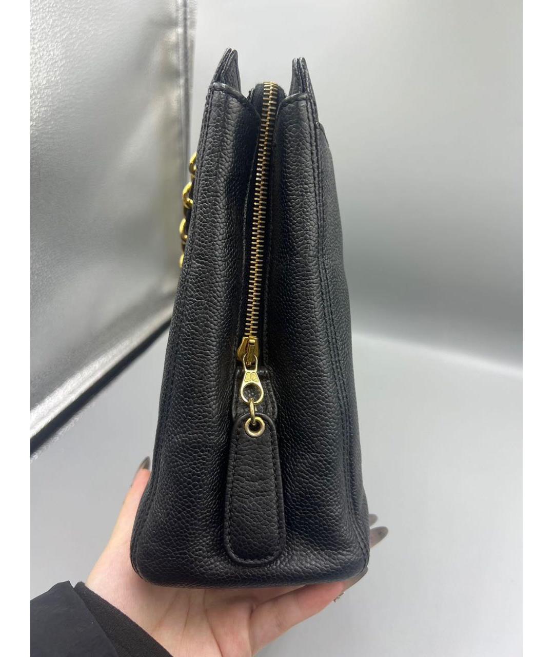 CHANEL Черная кожаная сумка с короткими ручками, фото 5