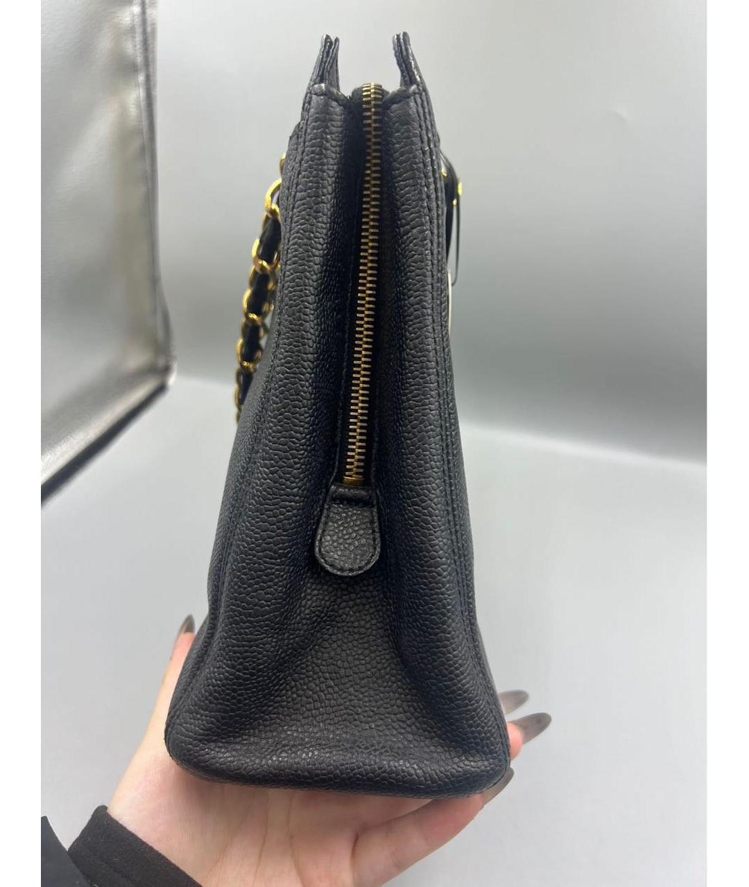 CHANEL Черная кожаная сумка с короткими ручками, фото 4
