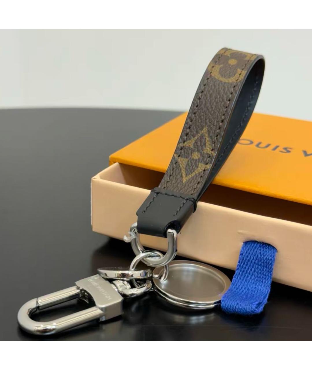 LOUIS VUITTON Коричневый брелок, фото 3