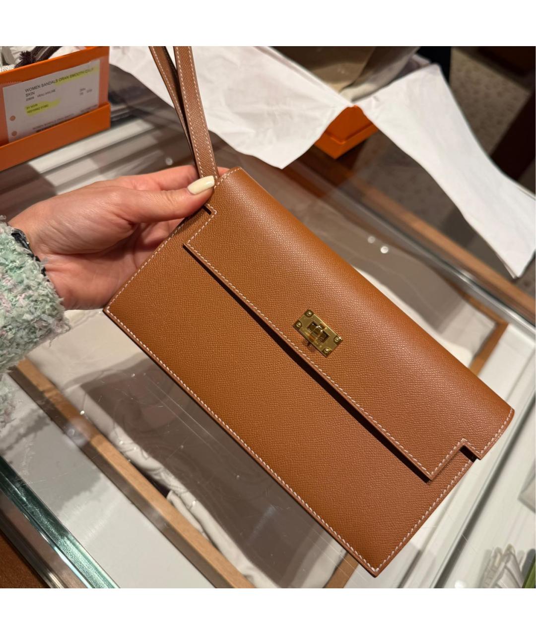 HERMES Коричневая кожаная сумка с короткими ручками, фото 3