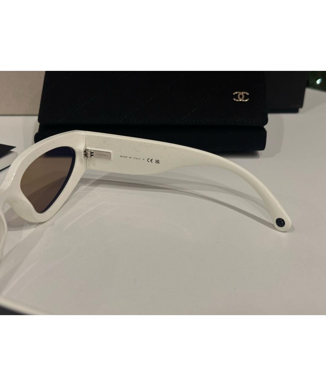 CHANEL Белые пластиковые солнцезащитные очки, фото 4