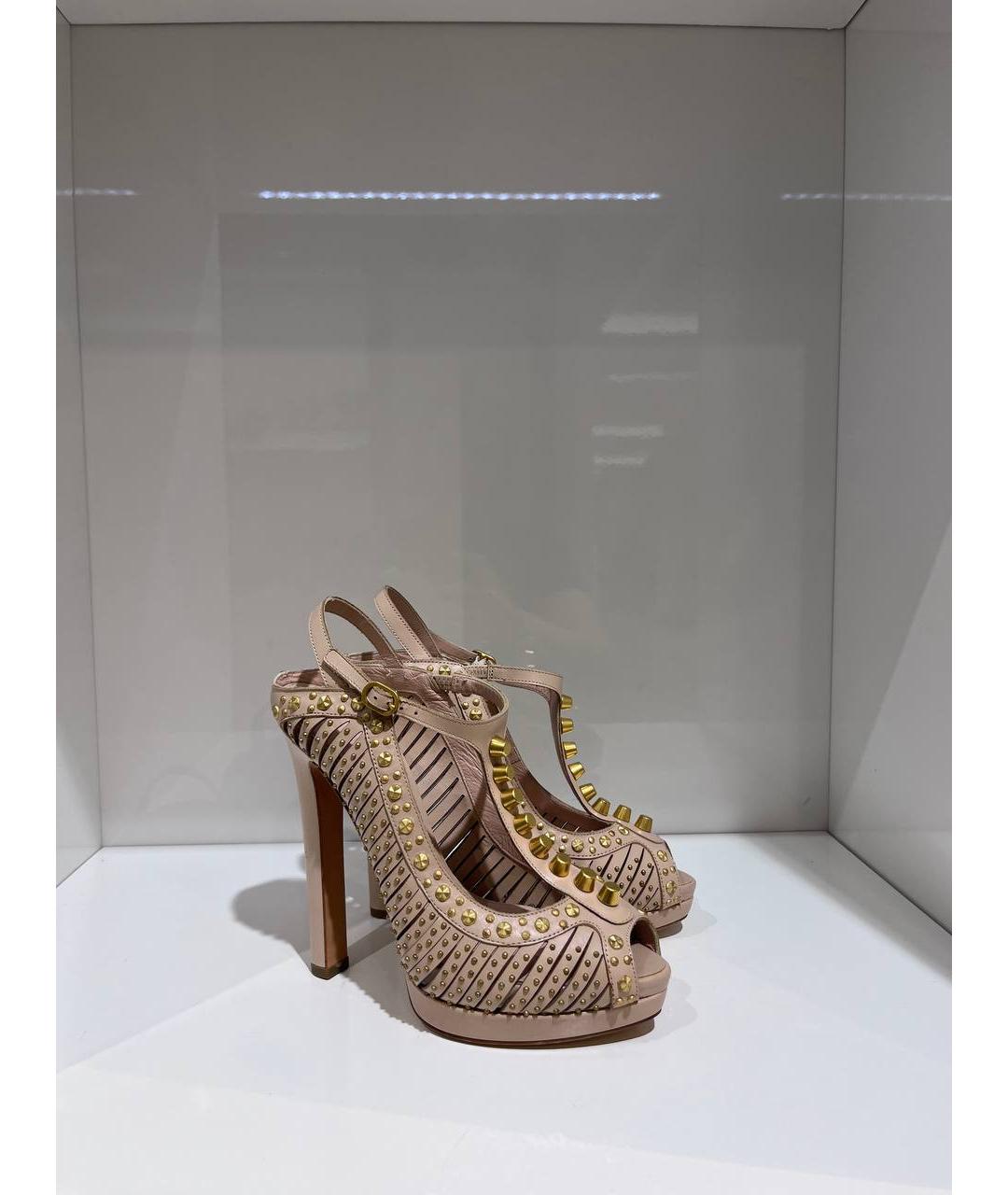 ALEXANDER MCQUEEN Бежевые кожаные босоножки, фото 4