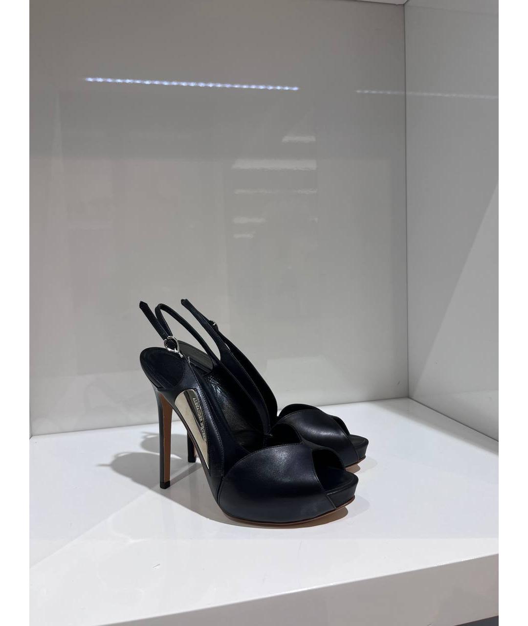 ALEXANDER MCQUEEN Черные кожаные босоножки, фото 4