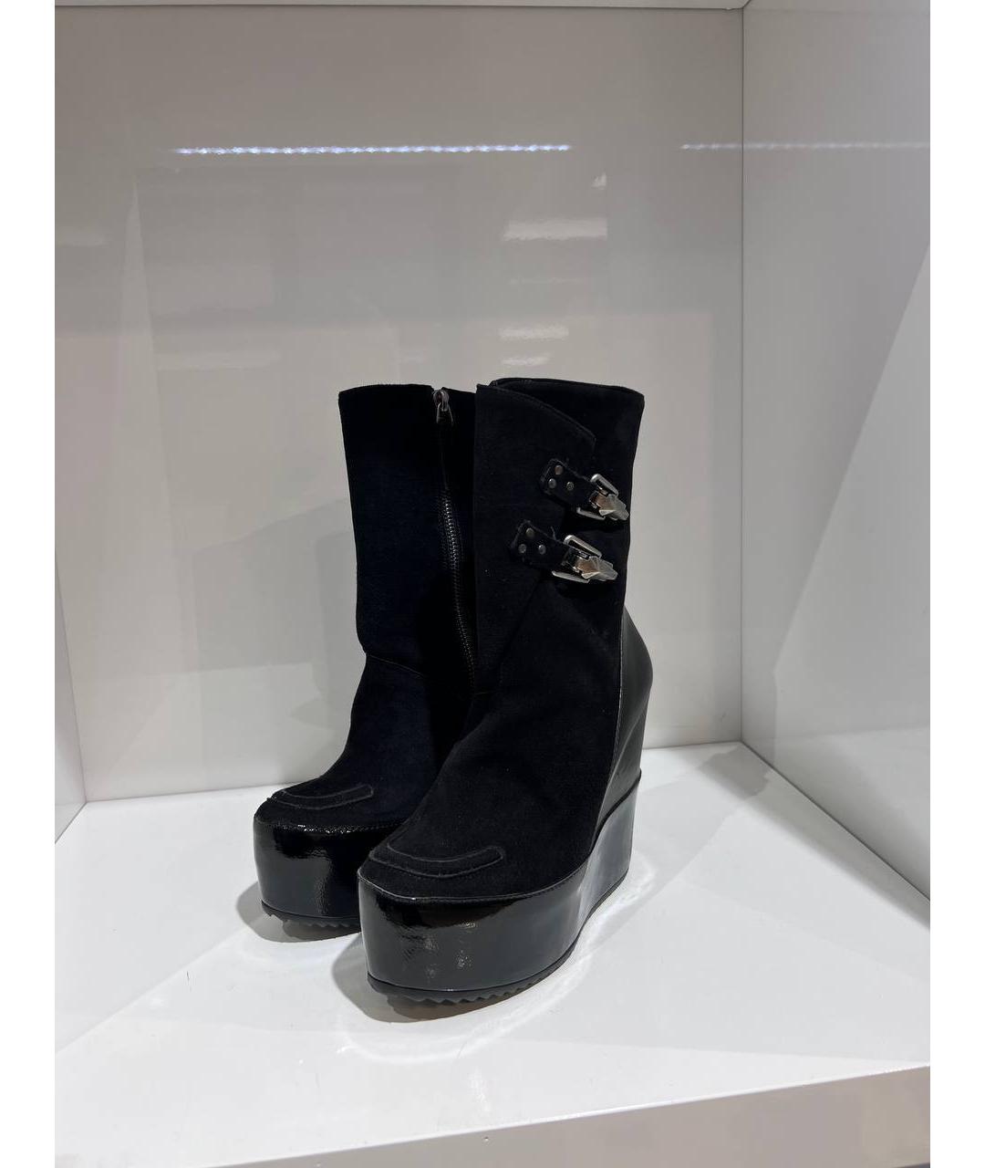 ALEXANDER MCQUEEN Черные замшевые ботинки, фото 2