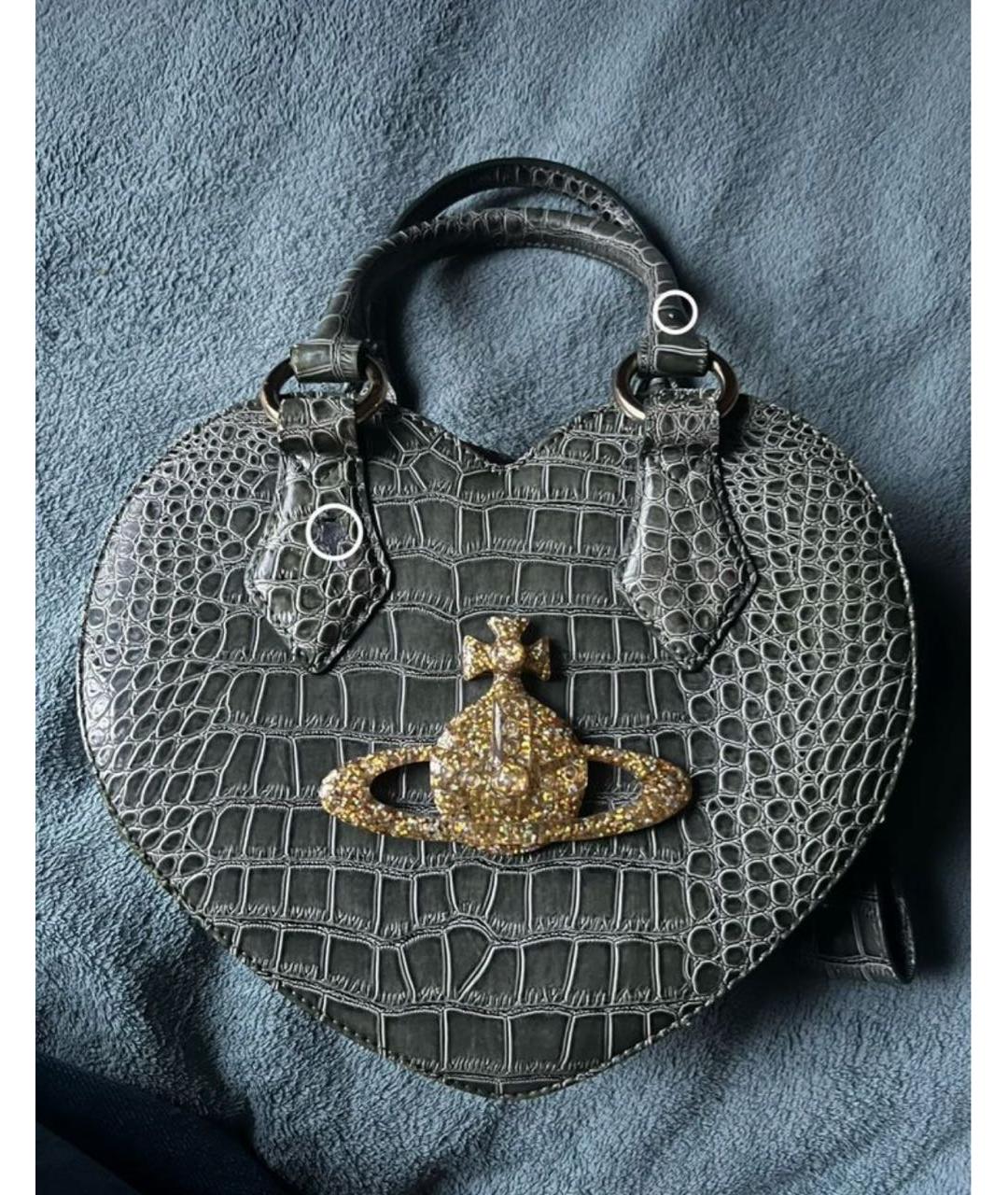 VIVIENNE WESTWOOD Серая сумка с короткими ручками из лакированной кожи, фото 8