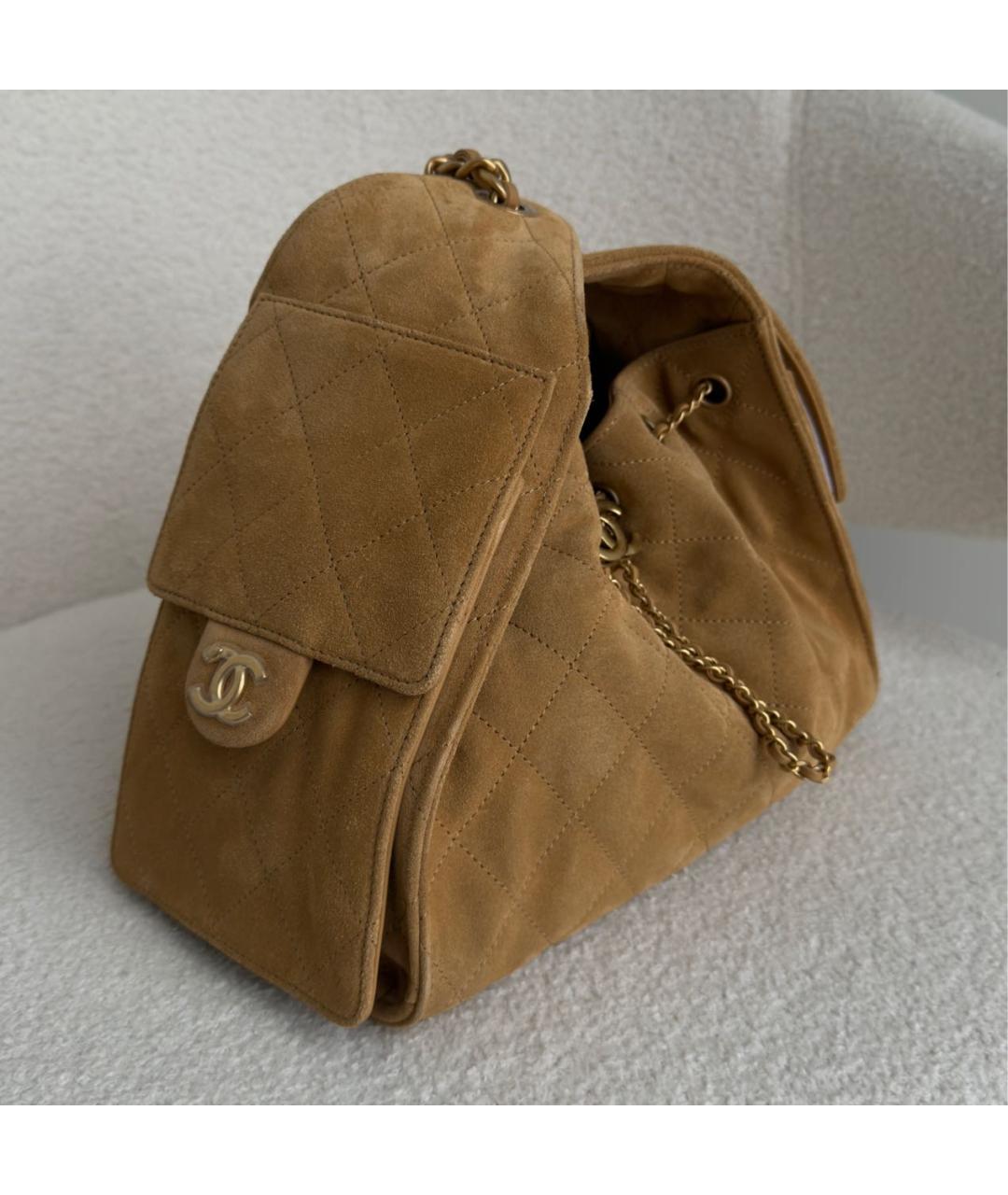 CHANEL Бежевая замшевая сумка через плечо, фото 2