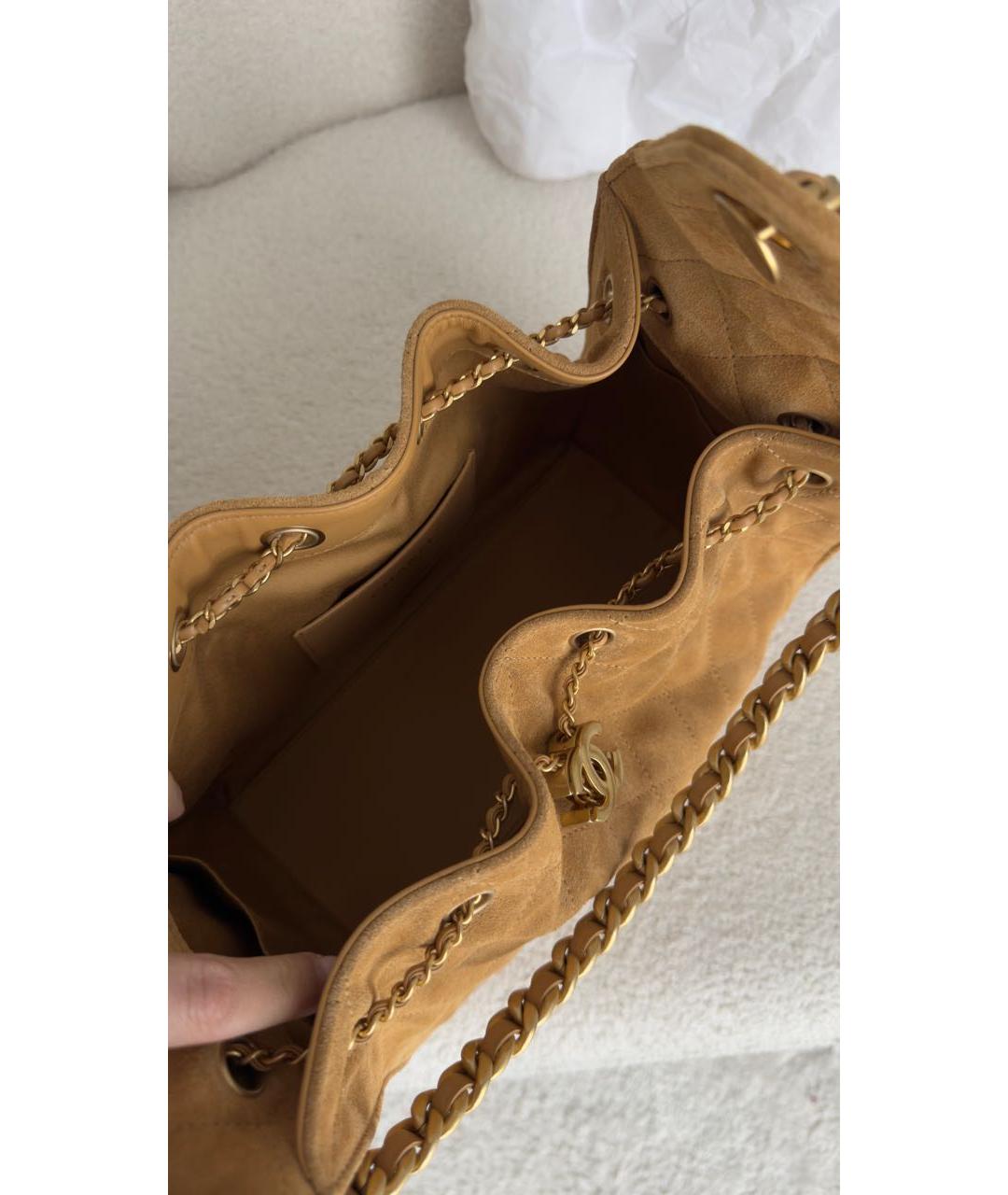 CHANEL Бежевая замшевая сумка через плечо, фото 4
