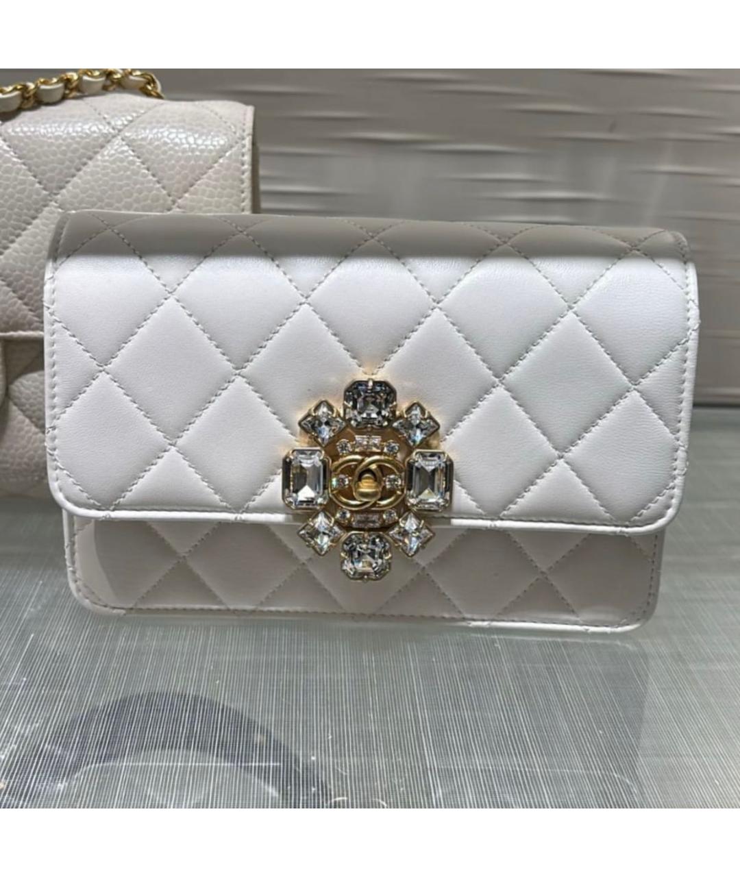 CHANEL Белая кожаная сумка через плечо, фото 3