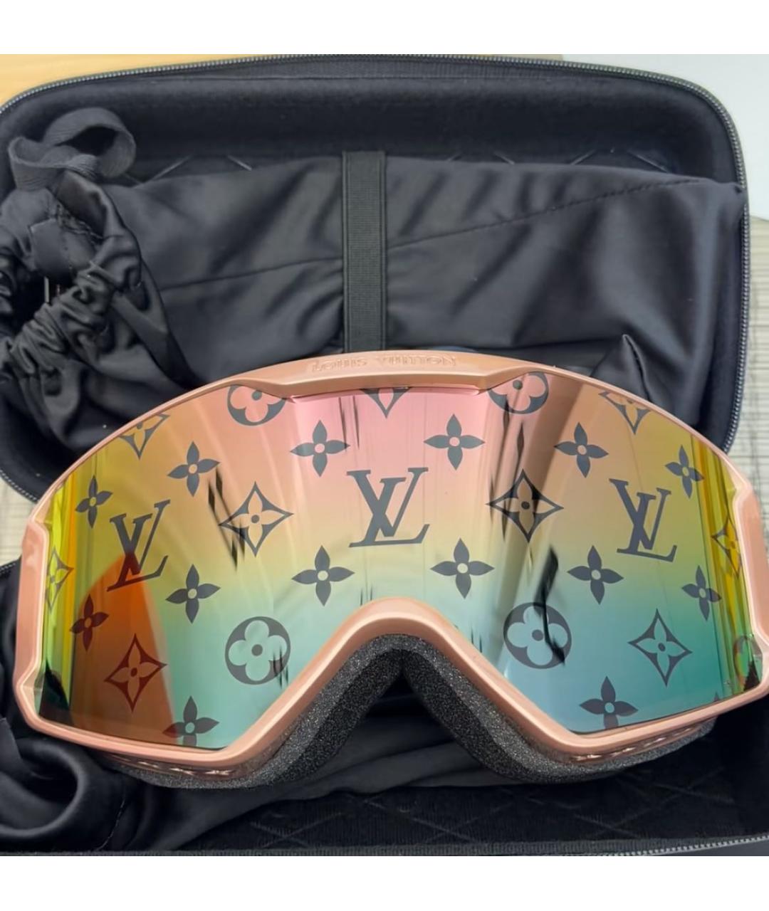 LOUIS VUITTON Мульти пластиковые солнцезащитные очки, фото 4