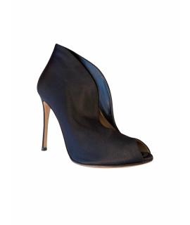 GIANVITO ROSSI Ботильоны