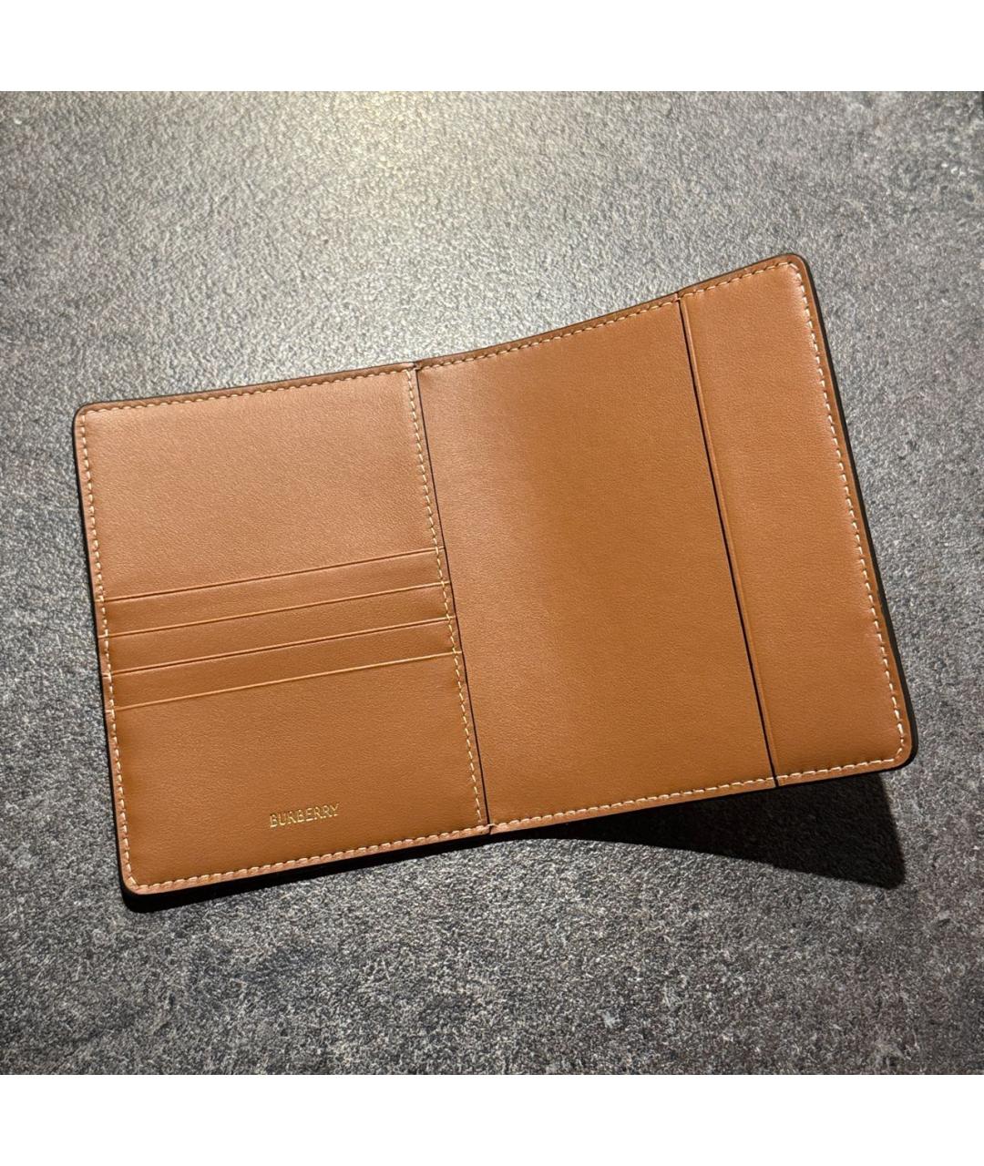 BURBERRY Бежевый кожаный кардхолдер, фото 6