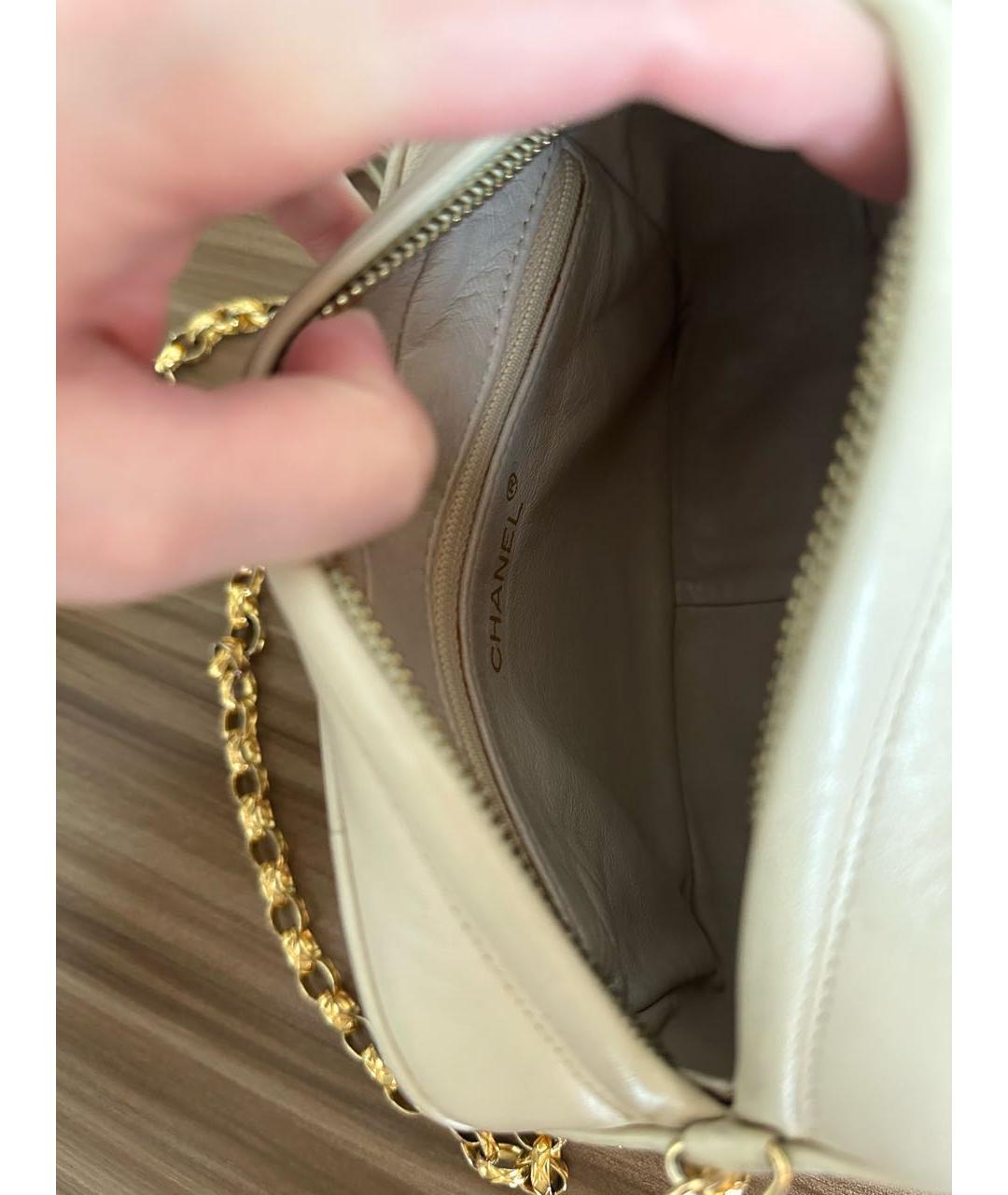 CHANEL Белая кожаная сумка через плечо, фото 4